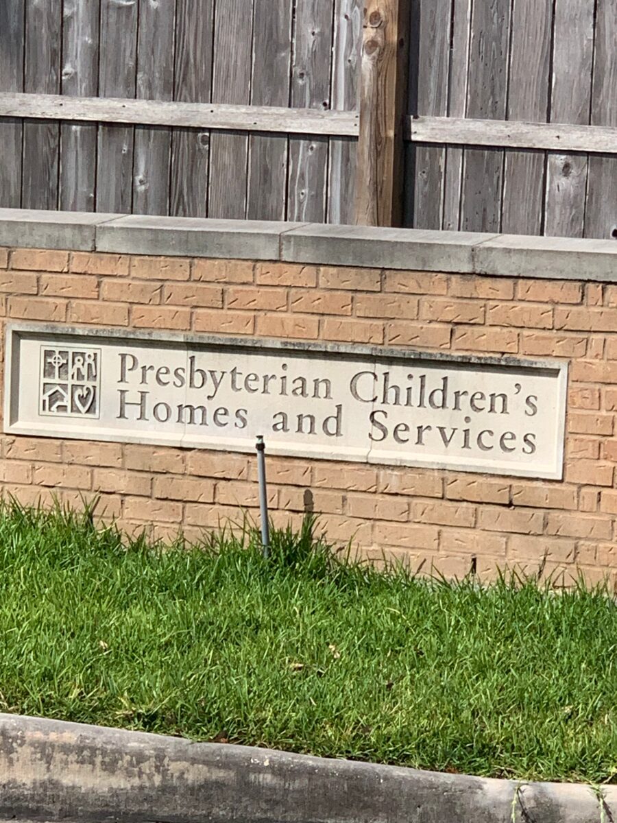 PCHAS Houston transitional housing at St. John's Presbyterian Church, welcoming The Linen Closet