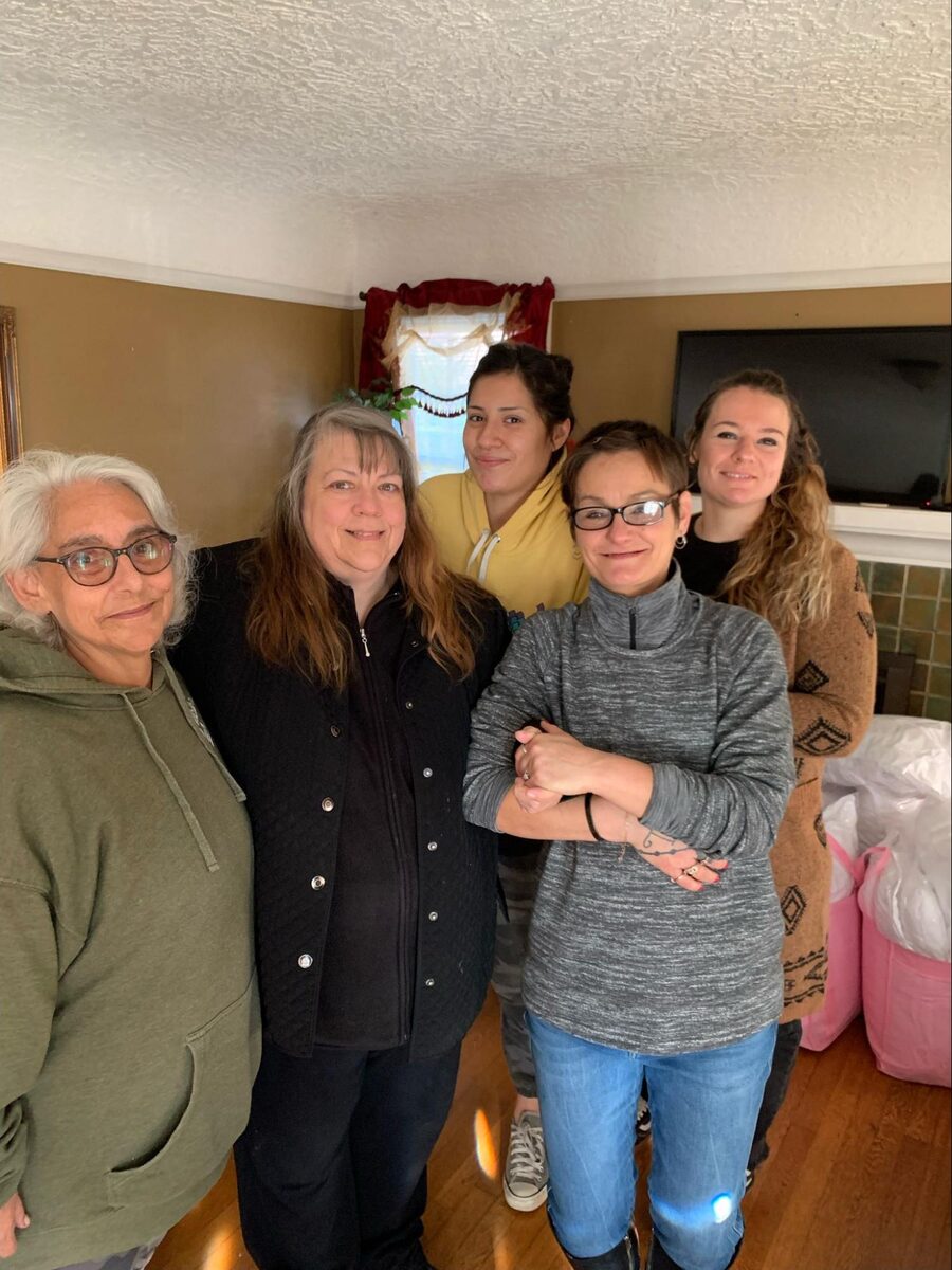 Nicole and the women at Victory Outreach for Women transitional home in Portland, Oregon